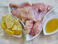 오븐에 넣은 닭고기 : 꿀, 레몬, 겨자 및 기타 첨가물을 사용한 요리법