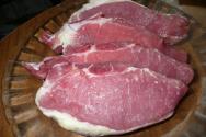 شرائح لحم الخنزير في الفرن - كيفية طهي الشرائح في الفرن طرية وعصيرية