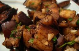 How to prepare a delicious sauté from eggplants and other vegetables Online recipe for vegetable satay sauce