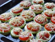 Zucchini-retter i ovnen - matlagingshemmeligheter