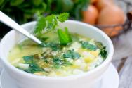 حساء الملفوف نبات القراص وصفة بسيطة