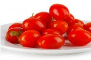 Tomaatit talveksi Marinoidut tomaatit viinirypäleillä talveksi ilman etikkaa