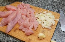 Piletina s lisičarkama, pečena 