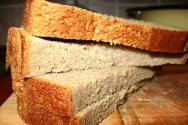 Pasenusi duona: kaip padaryti ją minkštą?