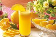 Limonadë e mahnitshme portokalli nga Alyonka 10 litra limonadë nga 4 portokall
